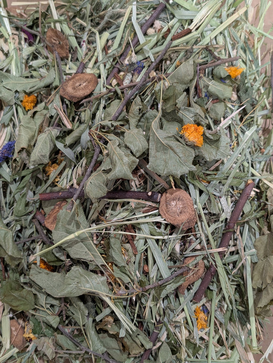 Seasonal Wild Hay - Large